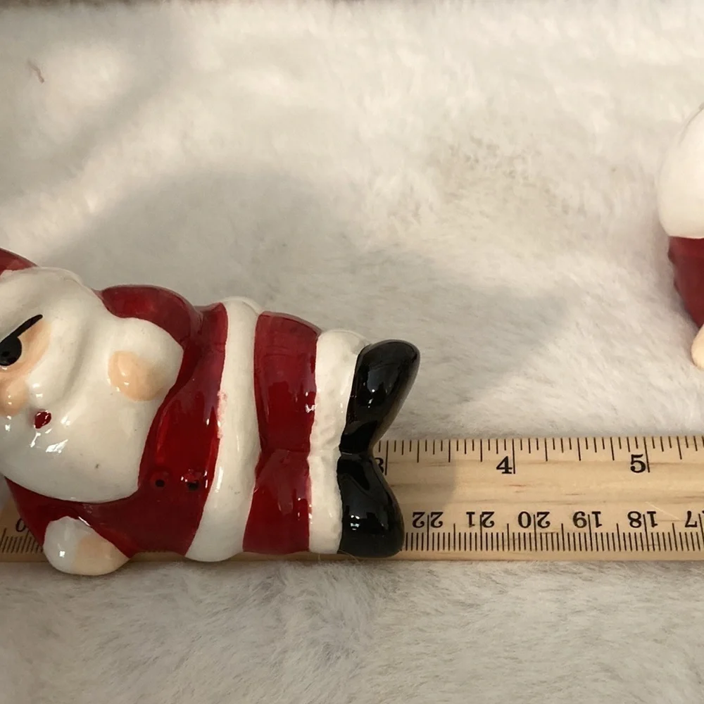 Santa Yoga Shakers